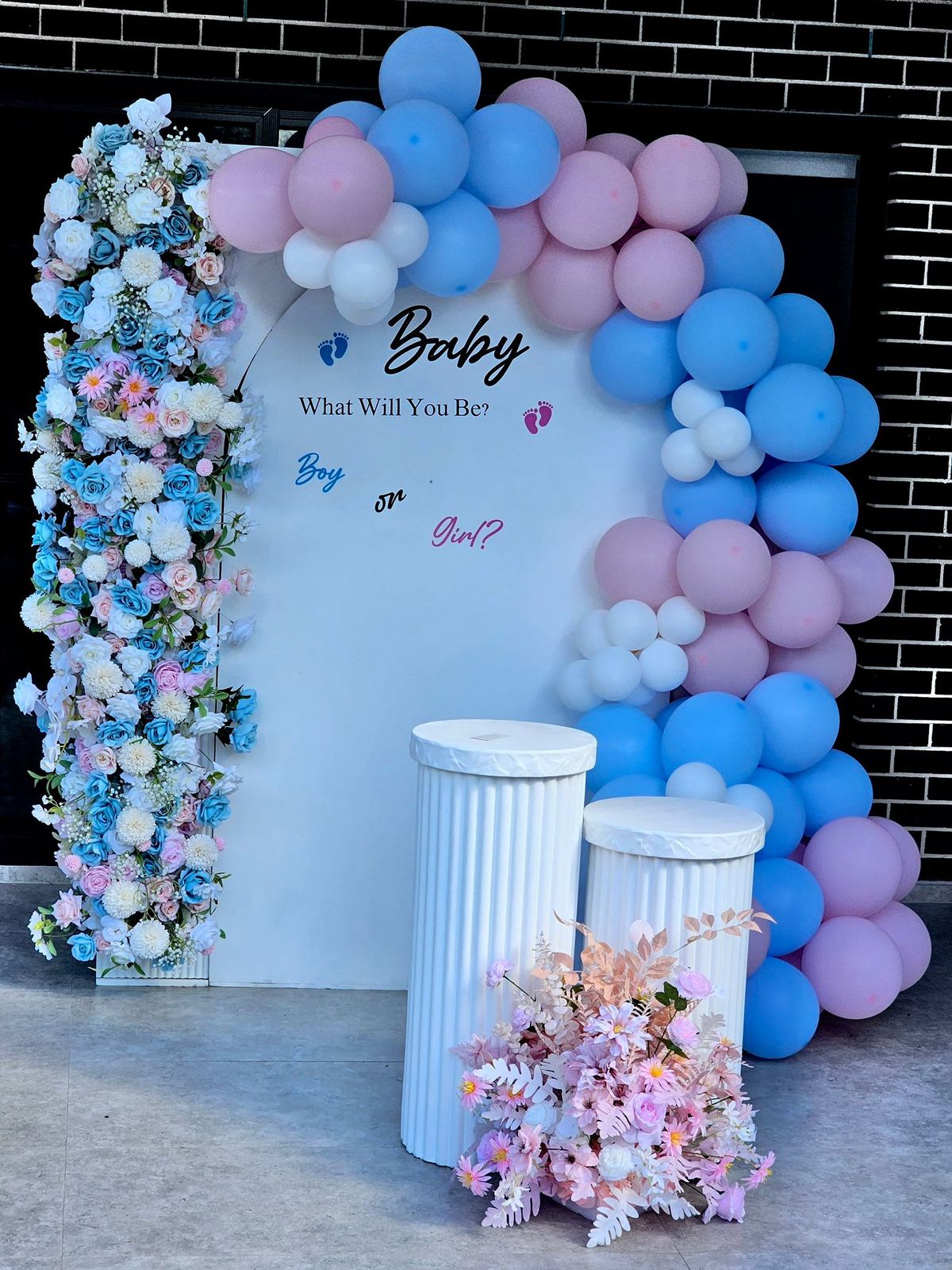 Balloon decoration